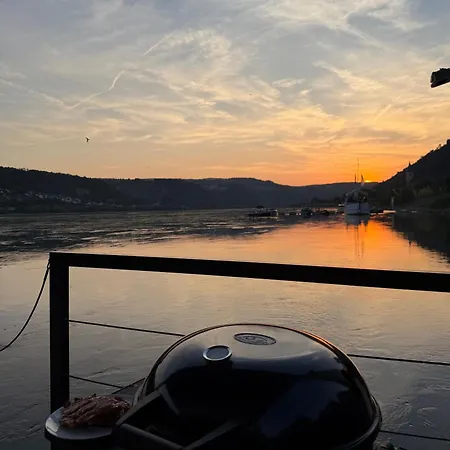 Design-hausboot Am Rheinsteig Botel Lorch am Rhein