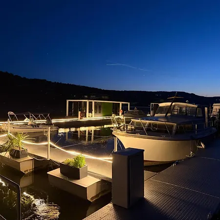 Design-hausboot Am Rheinsteig * Lorch am Rhein